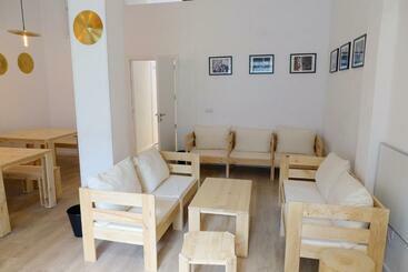 Albergue Guitar Rooms