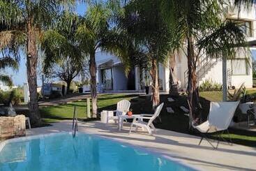 Aparthotel Chajari Suites