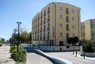 هتل Alba