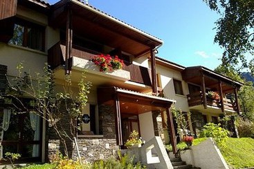 Отель L'orry Le Saquet