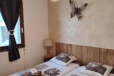 مبيت وإفطار õ 2040 Chambre Mélèze