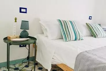 L Alice B&b