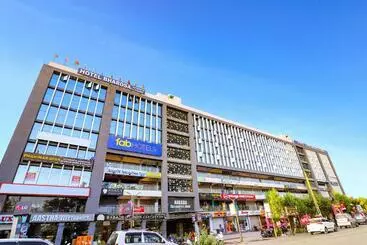 Fabhotel Bharosa Inn