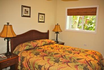 Maui Beach House B & B