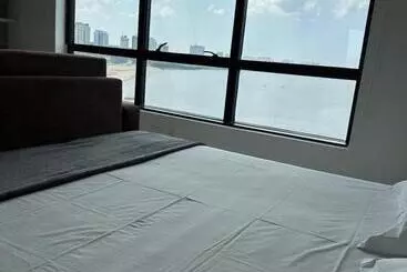 Tropical Executive Hotel N 619