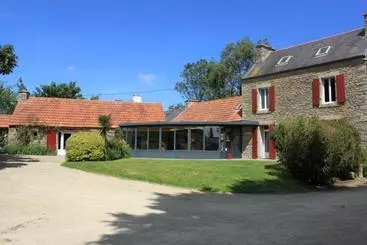 ホテル Logis Auberge De Keralloret