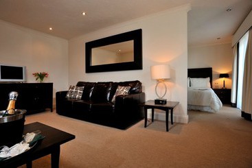 ホテル Yeovil Court