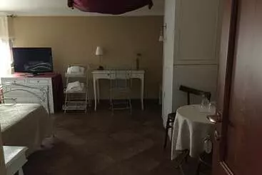 هتل B&b La Dimora