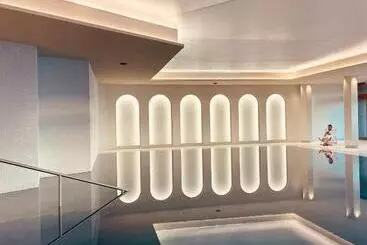 Отель Le Palace De Menthon