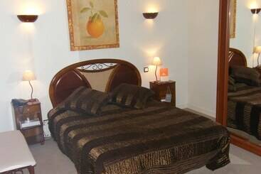 בית מלון כפרי Auberge Du Cheval Blanc   Teritoria