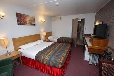 汽车旅馆 Statesman Motor Inn