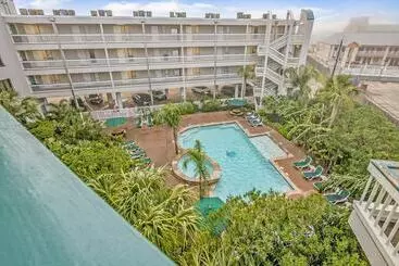 آپارتمان‌های توریست‌ها Casa Del Mar Beach Suites By Ab Sea Resorts