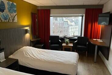 City Hotel Tilburg
