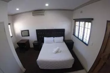 בית מלון כפרי Horseshoe Inn And Conference Center