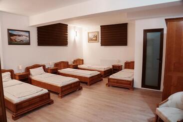 هاستل Escape Pensiune