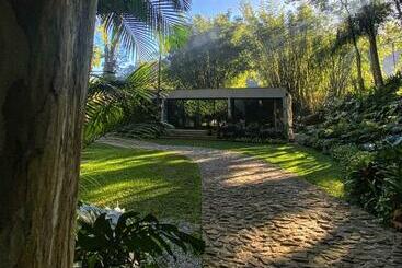 تختخواب و صبحانه Exclusive Oásis By Lotta De Macedo Soares