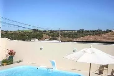 ペンション Recanto Villa Real
