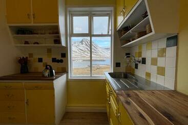 تختخواب و صبحانه The Old Bookstore