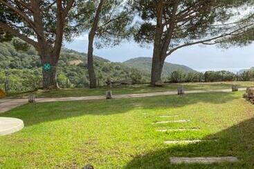 هتل Auberge Coralli