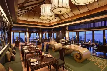 Hotel Banyan Tree Lang Co