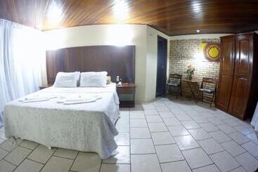 בית מלון כפרי Falésia Praia