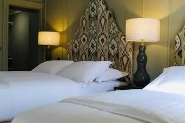 Hotel Silken Thomas Accommodation