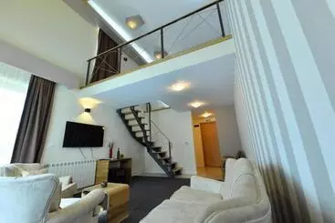 Hotelli Villa Luxury Rooms   Wine Resort