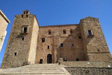 Panzió Room In Casa Castiglia A Woodhouse With Beautiful View Close Madonie Park
