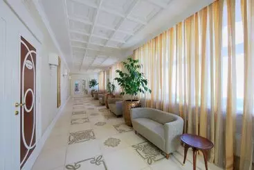 هتل Dvor Podznoeva