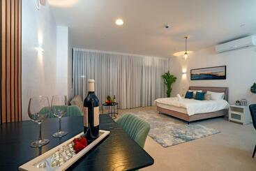 Hi Yam Seaview Apartments & Suites   יש ממד