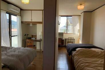 Hospedaria 海に恋する泊まれる喫茶店 ポパイ