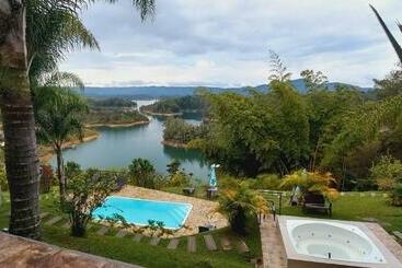 هتل Ab Natural Reserve Lifestyle