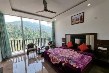 Hotelli Avi In Dalhousie Banikhet