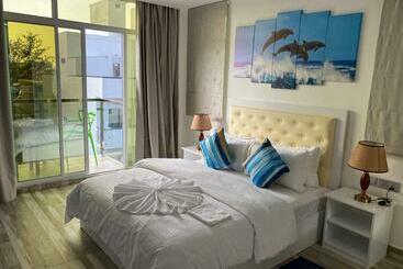 Hôtel Marine Holiday