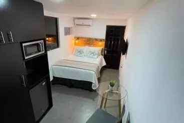 پانسیون The Cabins
