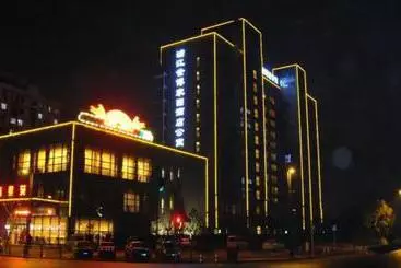 Otel Pujiang Expo