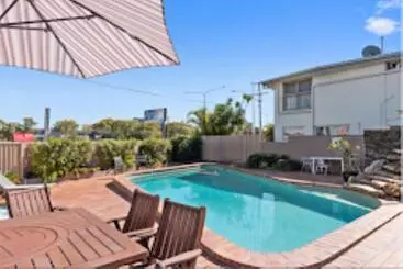 モーテル Browns Broadbeach