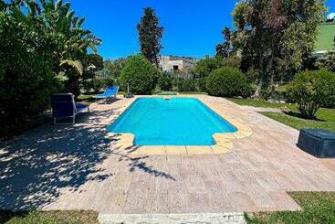 Pension (Hôtel basse catégorie) Tra Terra E Mare