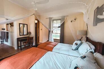 בית מלון כפרי Ngangane Lodge & Reserve