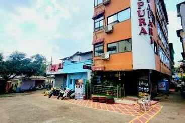 Hotel Satpura Safari