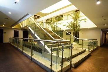 فندق Capital O Grand Himayat