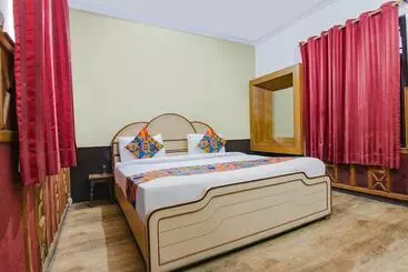 هتل Goroomgo Flatties Mall Road Nainital