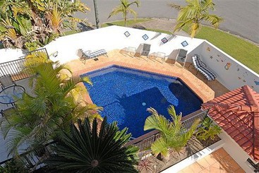 Shaz Maisons Apartments