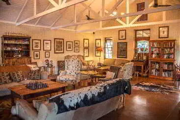 Hotelli Three Tree Hill Lodge