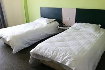 Motel168 Shanghai No5 Baoshui District Inn