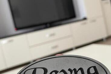 هتل آپارتمان Reyna Apart