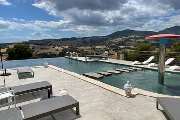 ベッドアンドブレックファースト Casale 700