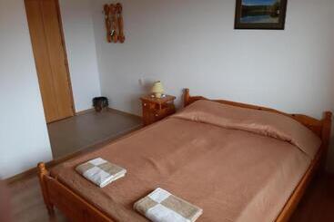 بنسيون къща поколения