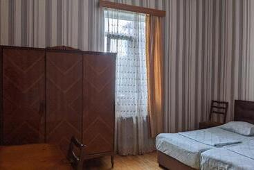 پانسیون Medea S Guest House