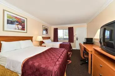 בית מלון כפרי Americas Best Value Inn   Downtown Oakland/lake Merritt